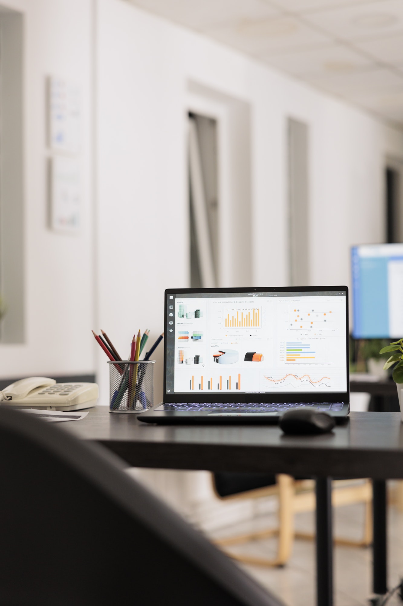 Laptop executing cost analysis software